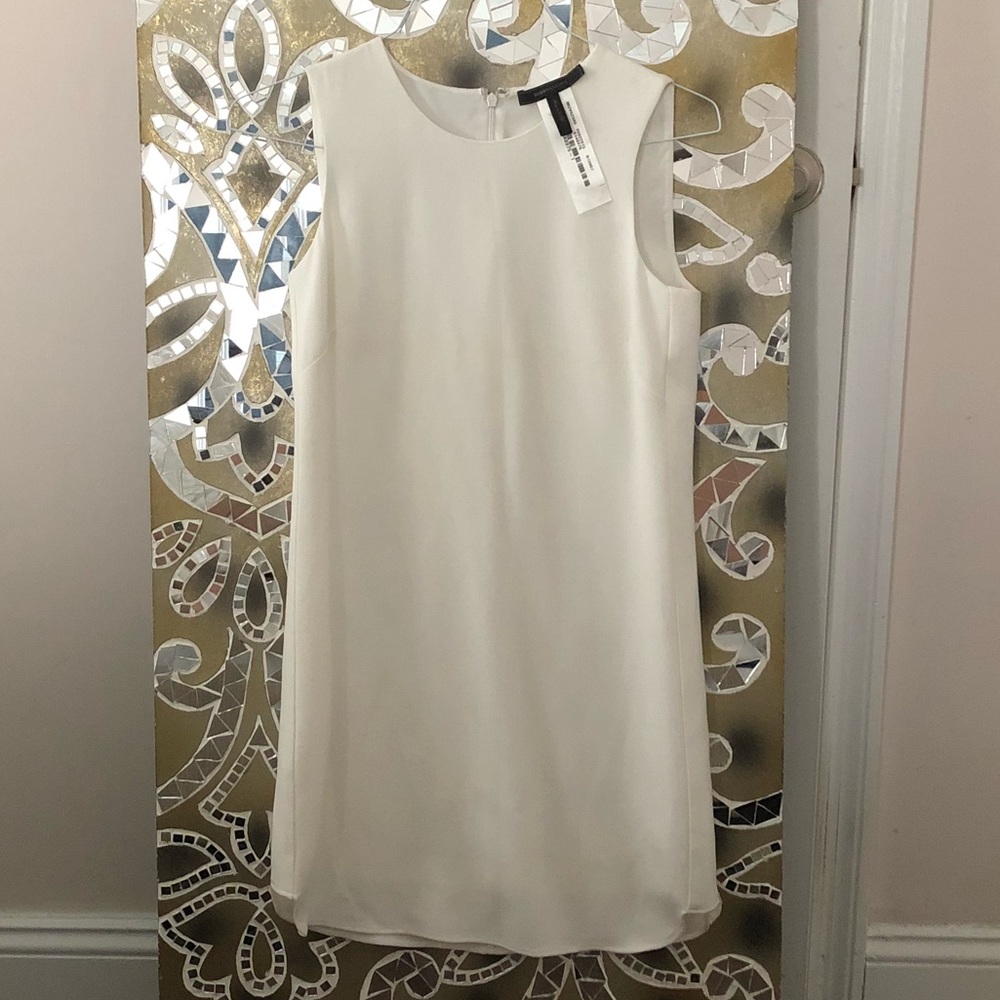 <new> BCBG Maxazria white sleeveless dress size S